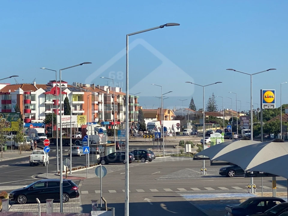 Moradia T6 para Venda em Samora Correia Foto 36