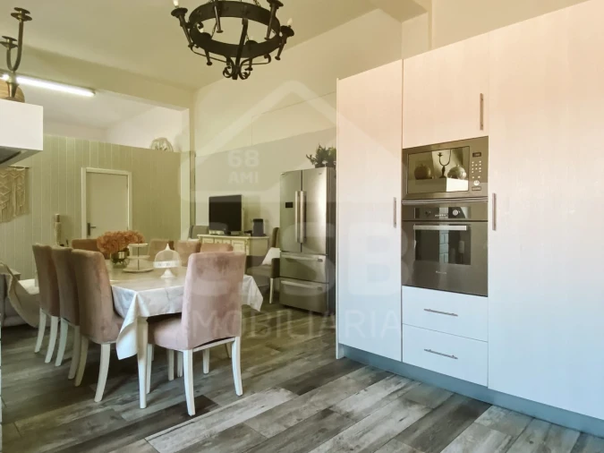 Moradia T6 para Venda em Samora Correia Foto 9