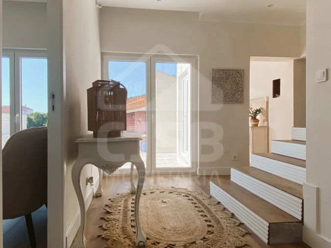 Moradia T6 para Venda em Samora Correia Foto 10