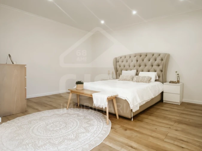 Moradia T6 para Venda em Samora Correia Foto 12