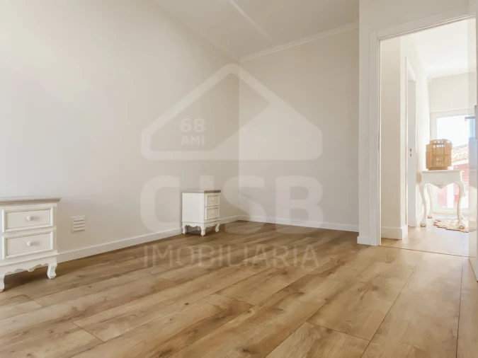 Moradia T6 para Venda em Samora Correia Foto 14