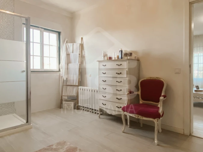 Moradia T6 para Venda em Samora Correia Foto 21