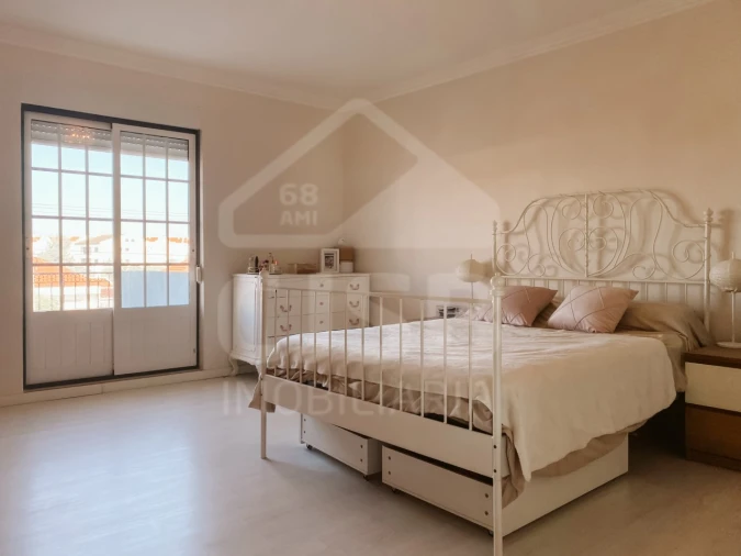 Moradia T6 para Venda em Samora Correia Foto 28