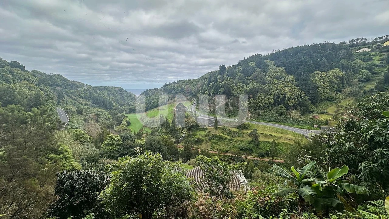 Moradia T1 para Venda em Lomba da Fazenda Foto 2