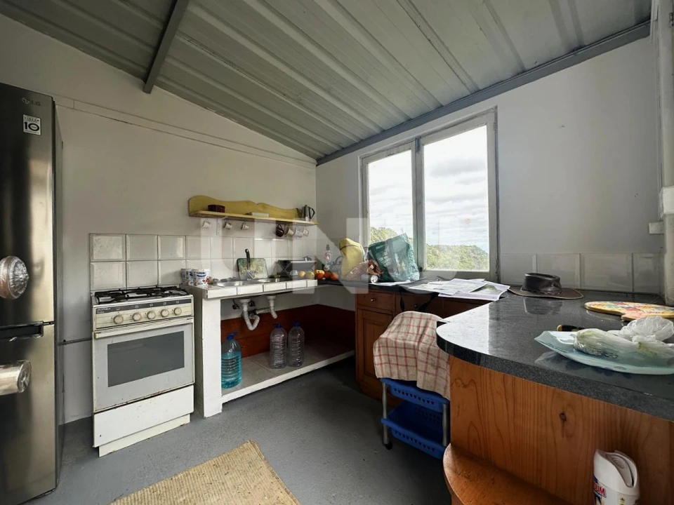 Moradia T1 para Venda em Lomba da Fazenda Foto 9