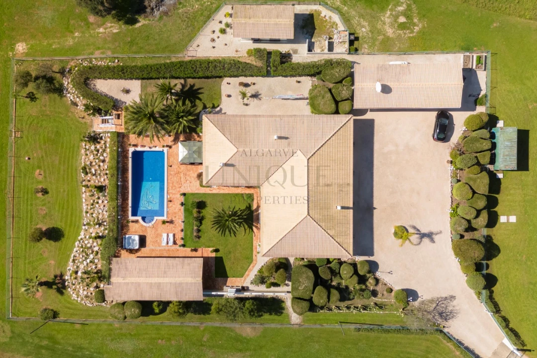 Moradia T4 para Venda em Bensafrim e Barão de São João Foto 29