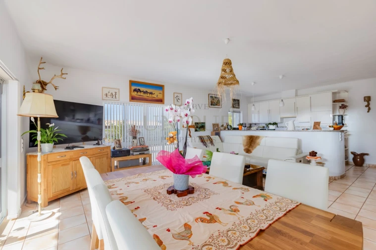 Moradia T4 para Venda em Bensafrim e Barão de São João Foto 16