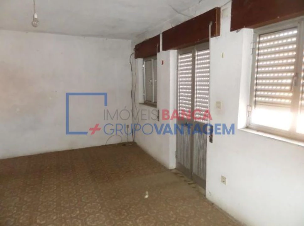Moradia T2 para Venda em Nogueira e Ermida Foto 5