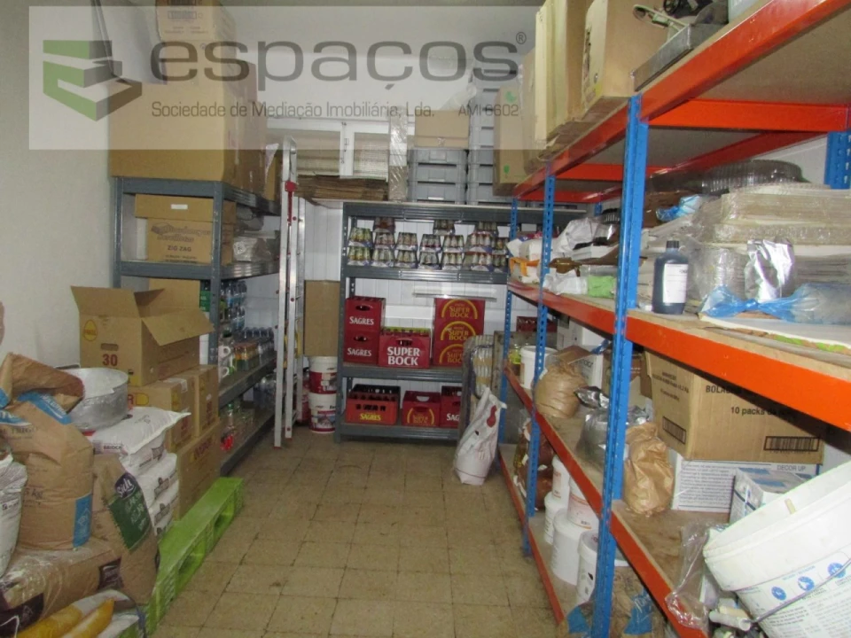 Negócio para Venda em Santa Iria de Azoia, São João da Talha e Bobadela Foto 12