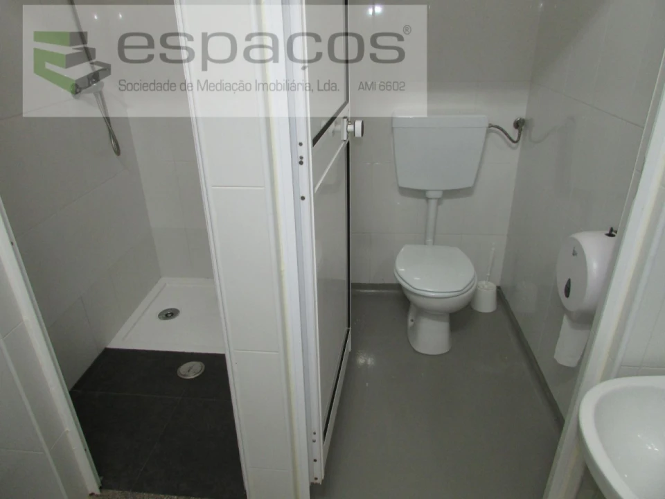 Negócio para Venda em Santa Iria de Azoia, São João da Talha e Bobadela Foto 13