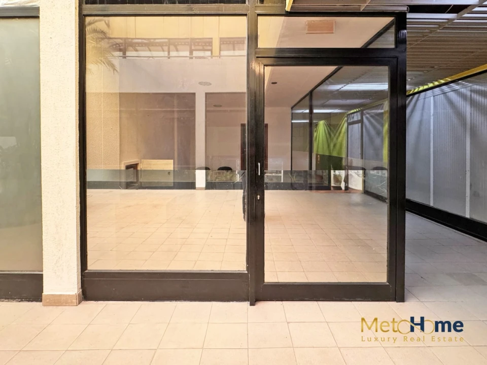 Loja para Arrendamento em Santa Marinha e São Pedro da Afurada Foto 3