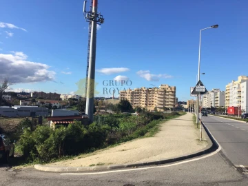Terreno para Venda em Rio Tinto