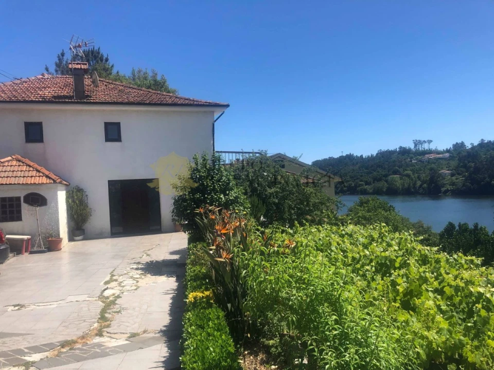 Moradia T4 para Venda em Gondomar (São Cosme), Valbom e Jovim Foto 4