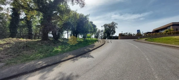 Terreno para Venda em Gondomar (São Cosme), Valbom e Jovim