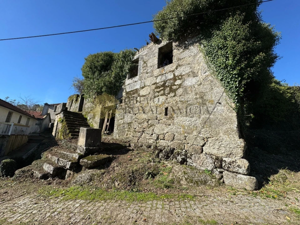 Moradia T1 para Venda em Ribas Foto 1