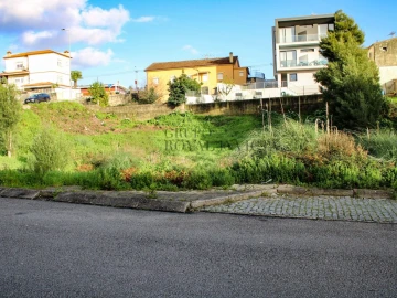 Terreno para Venda em Fânzeres e São Pedro da Cova