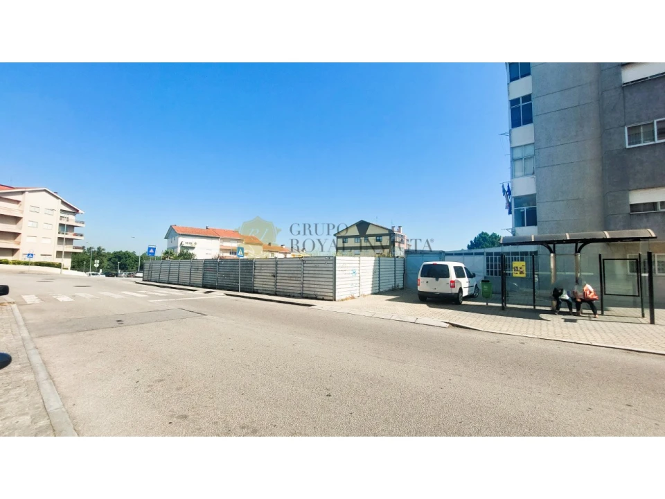 Terreno para Venda em Oliveira do Douro Foto 5