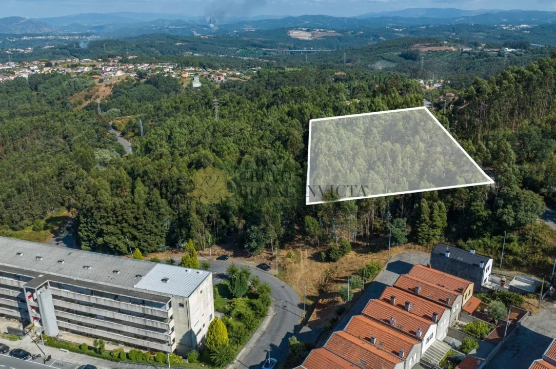 Terreno para Venda em Sandim, Olival, Lever e Crestuma Foto 1