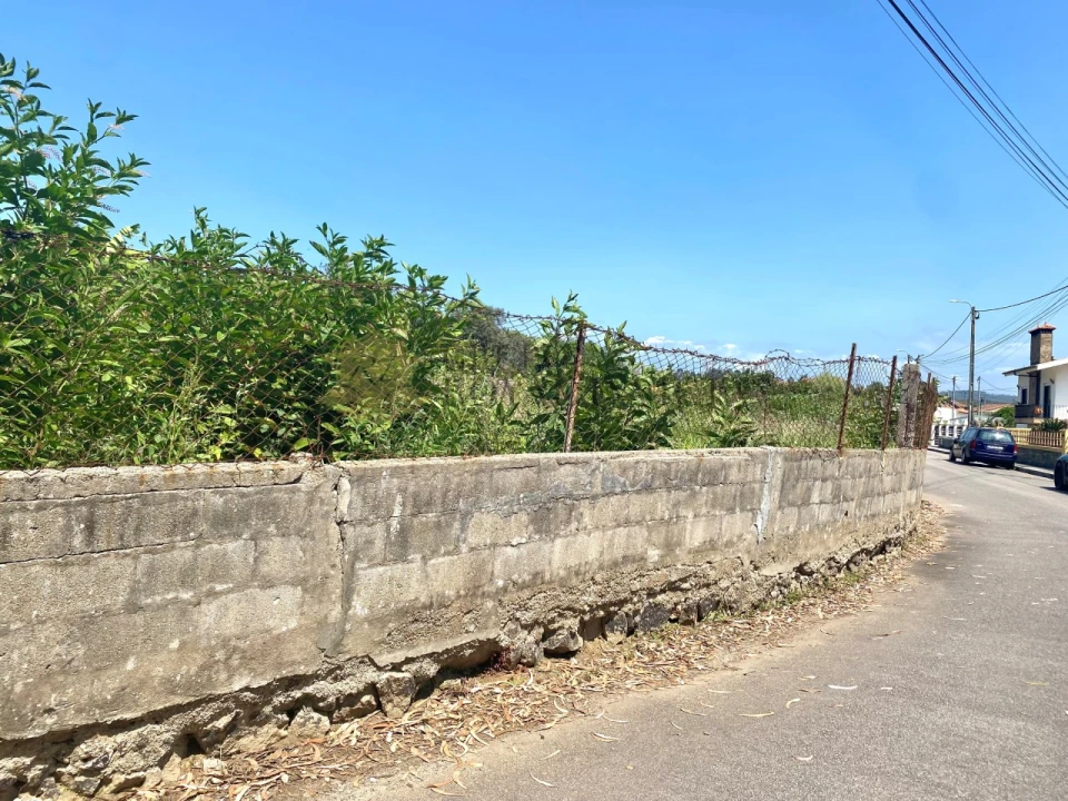 Terreno para Venda em Anta e Guetim Foto 3
