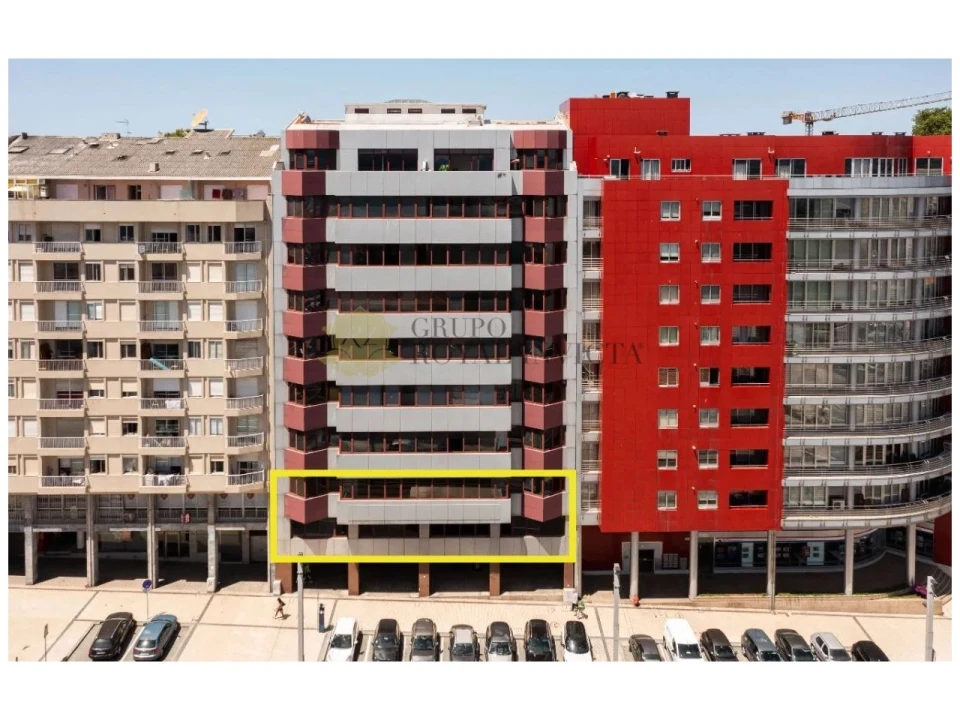 Escritório para Venda em Mafamude e Vilar do Paraíso Foto 27