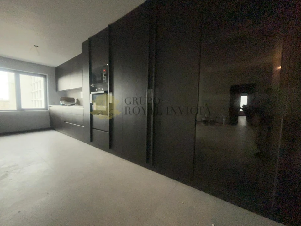 Apartamento T3 para Venda em Ramalde Foto 2