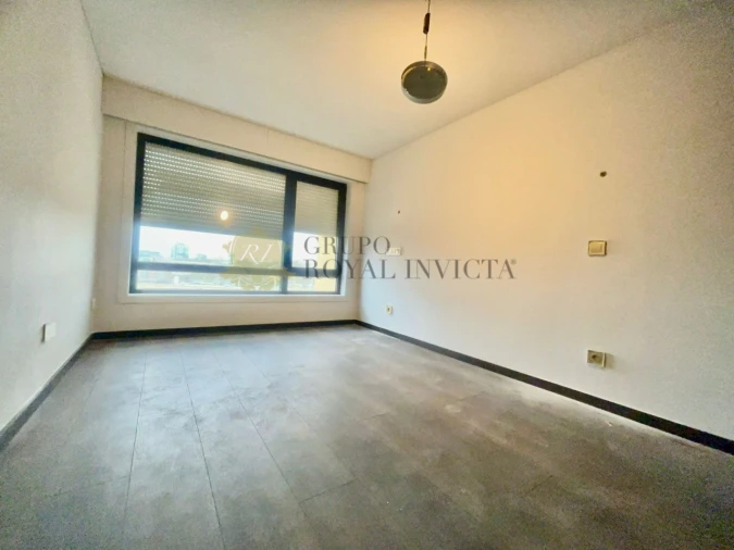 Apartamento T3 para Venda em Ramalde Foto 16