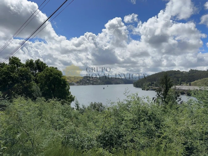 Terreno para Venda em Foz do Sousa e Covelo Foto 2