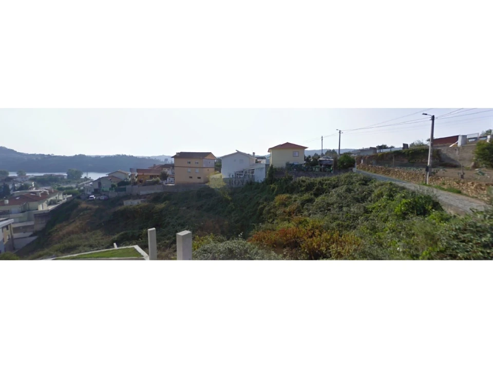 Terreno para Venda em Melres e Medas Foto 2