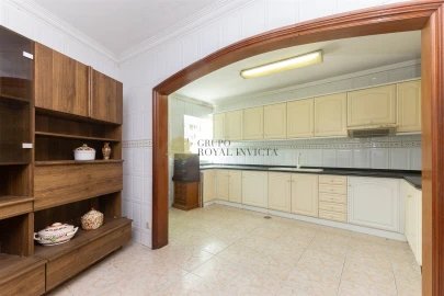 Moradia T8 para Venda em Ermesinde