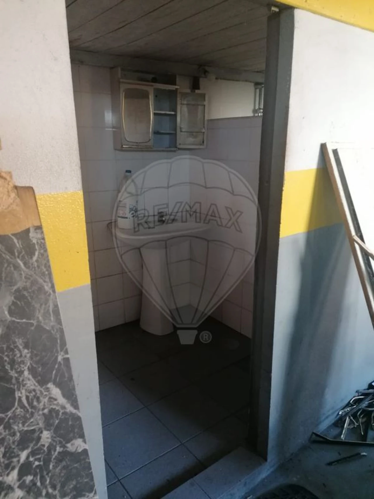 Armazém para Arrendamento em Paços de Brandão Foto 6