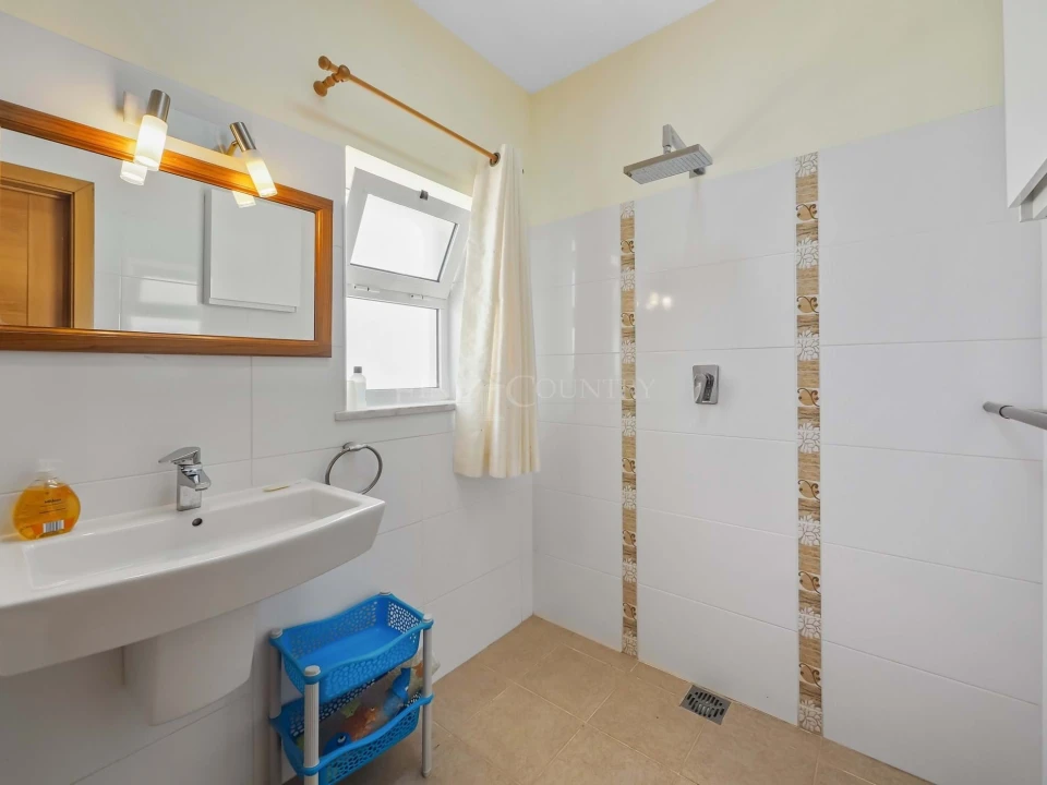 Moradia T3 para Venda em Lagoa e Carvoeiro Foto 23