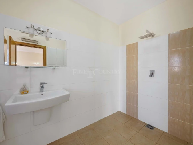 Moradia T3 para Venda em Lagoa e Carvoeiro Foto 20