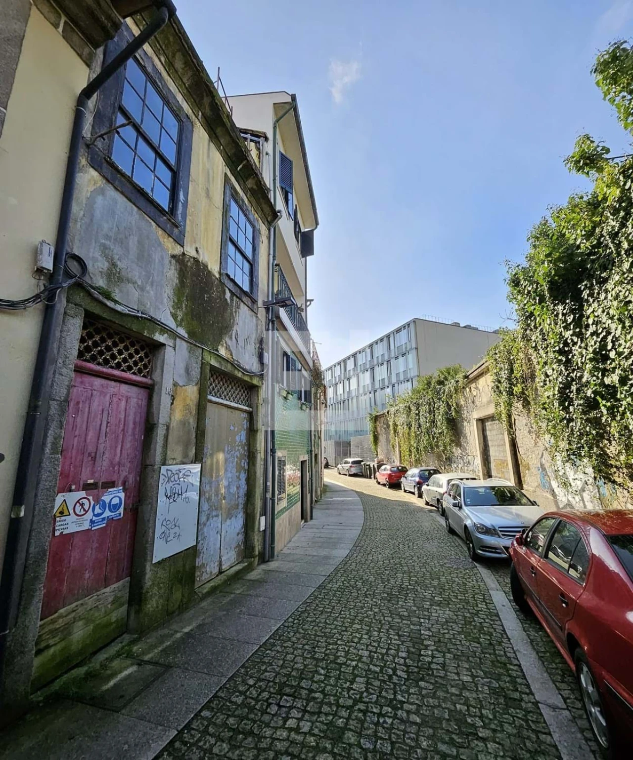 Prédio para Venda em Lordelo do Ouro e Massarelos Foto 9