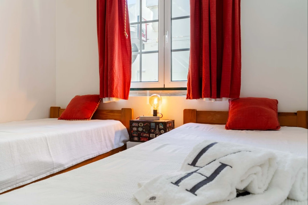 Apartamento T2 para Arrendamento férias em Quarteira Foto 1