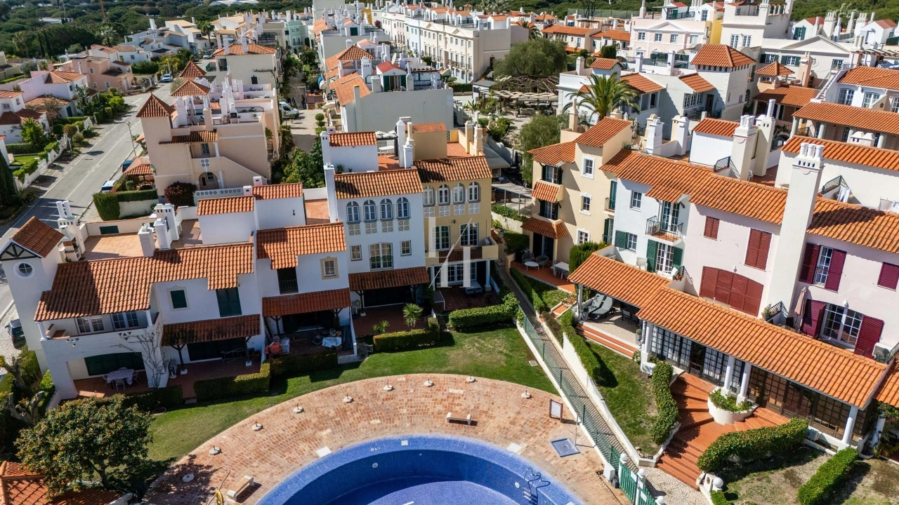 Apartamento T2 para Arrendamento férias em Quarteira Foto 26