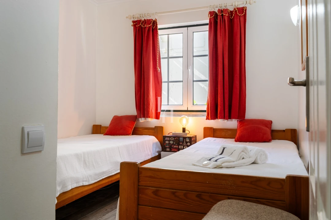 Apartamento T2 para Arrendamento férias em Quarteira Foto 17