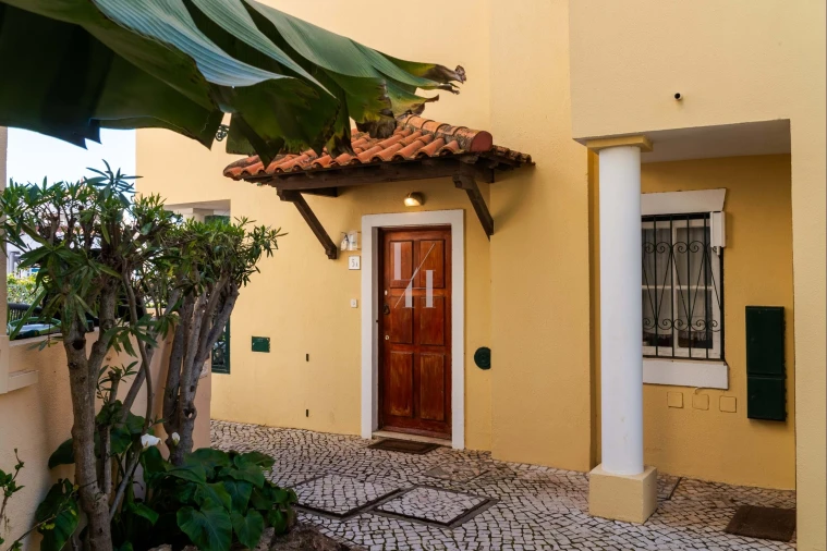 Apartamento T2 para Arrendamento férias em Quarteira Foto 22