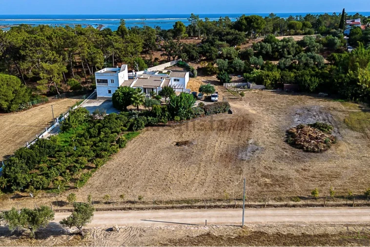 Moradia T8 para Venda em Conceição e Cabanas de Tavira Foto 3