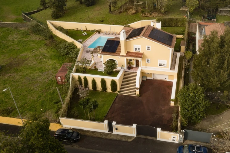 Moradia T5 para Venda em Rosto do Cão (São Roque) Foto 44