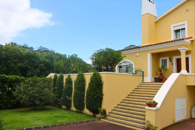 Moradia T5 para Venda em Rosto do Cão (São Roque) Foto 2