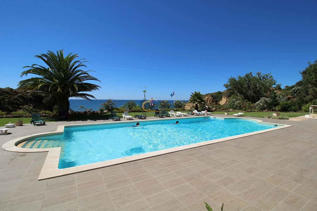 Garagem para Venda em Albufeira e Olhos de Água Foto 6