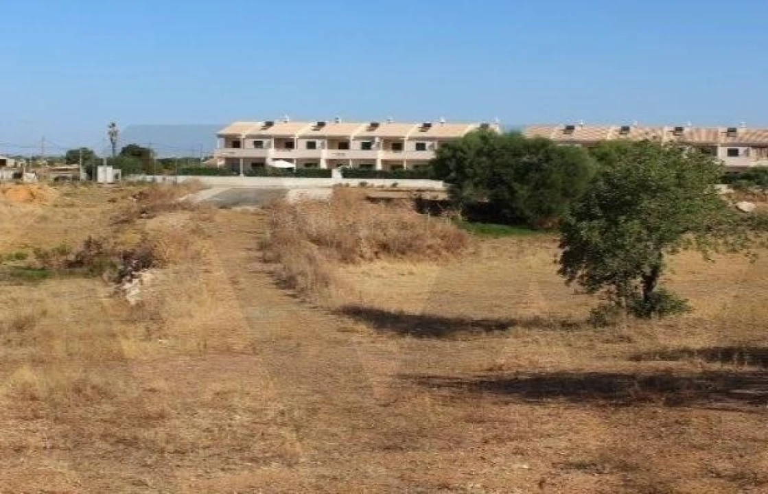 Terreno para Venda em Albufeira e Olhos de Água Foto 1