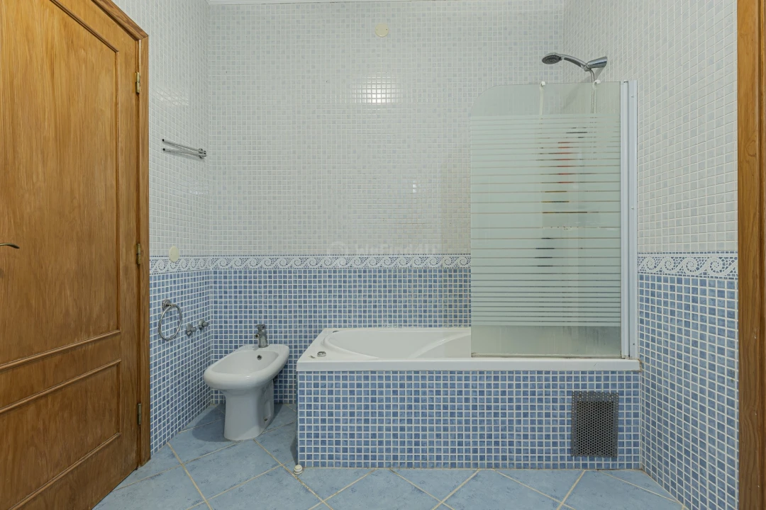 Moradia T4 para Venda em Azambuja Foto 36