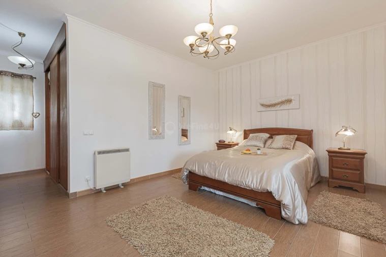 Moradia T4 para Venda em Azambuja Foto 46