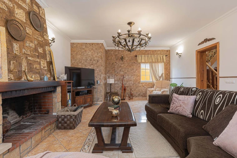 Moradia T4 para Venda em Azambuja Foto 10