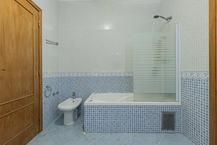 Moradia T4 para Venda em Azambuja Foto 36