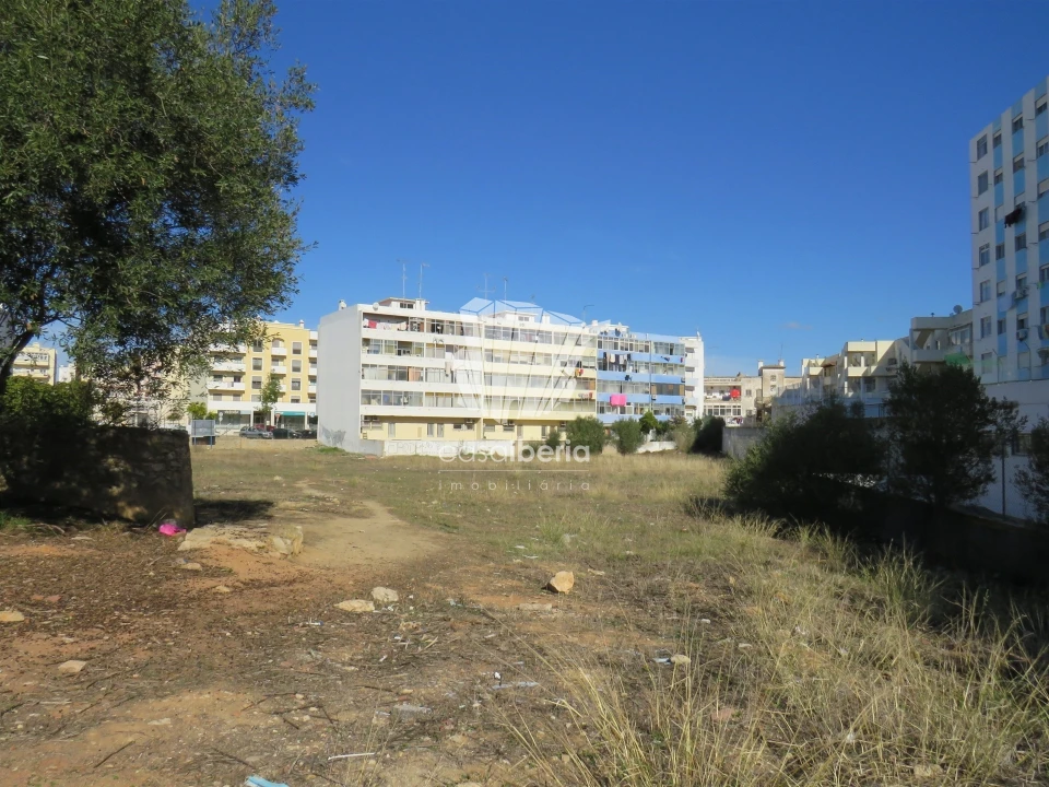 Terreno para Venda em Olhão Foto 1