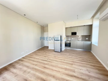 Apartamento T1 para Arrendamento em Azurara
