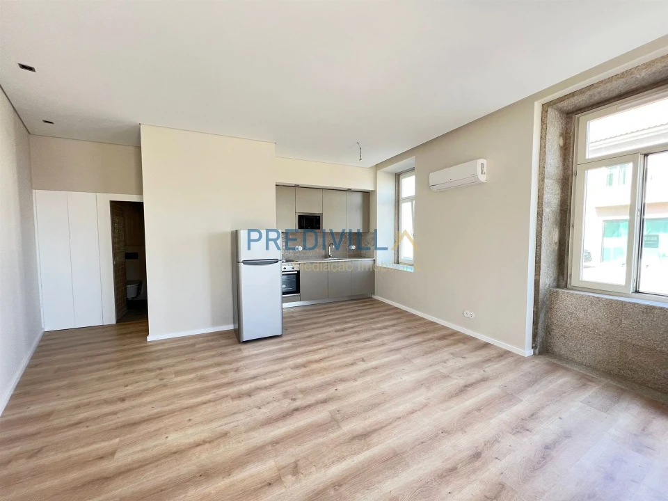 Apartamento T1 para Arrendamento em Azurara Foto 1