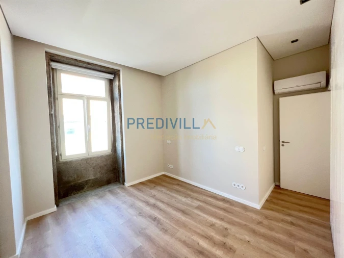 Apartamento T1 para Arrendamento em Azurara Foto 6